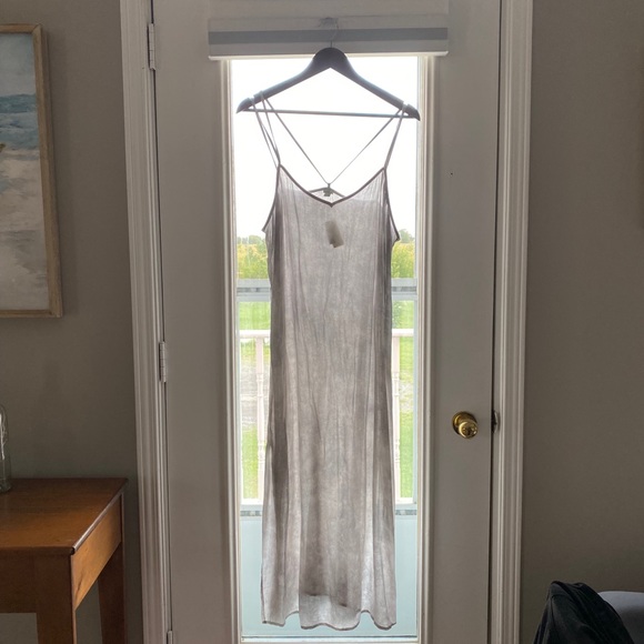 aerie Dresses & Skirts - Aerie light grey tie dye cover up dress